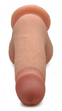 Lade das Bild in den Galerie-Viewer, USA Cocks Dildo - 7 Inch
