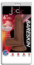 Lade das Bild in den Galerie-Viewer, Realistischer Dildo mit Saugnapf und Hodensack - Braun
