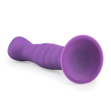 Lade das Bild in den Galerie-Viewer, Saugnapf-Dildo aus Silikon - Lila
